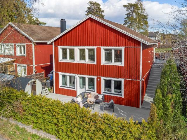 Villa till salu i Hässelby-Vällingby, Stockholm