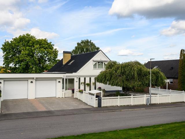 Villa till salu i Hov, Växjö