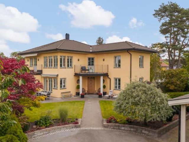 Villa till salu i Danderyd, Stockholm