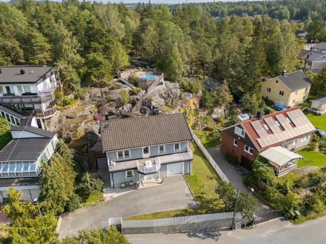 Villa till salu i Huddinge, Stockholm