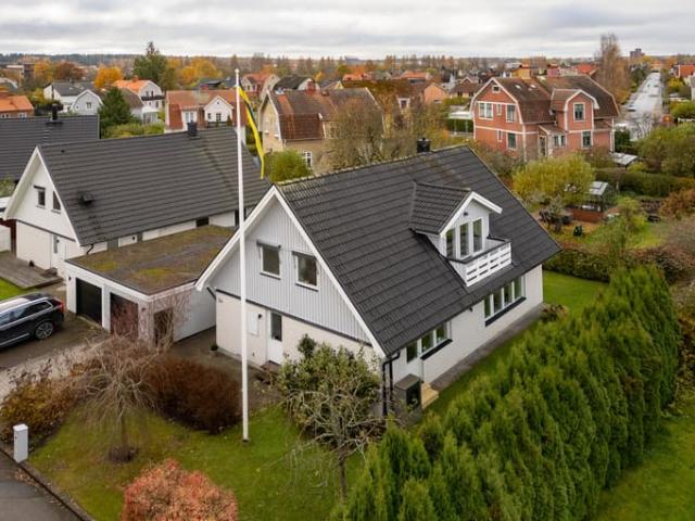 Villa till salu i Örebro