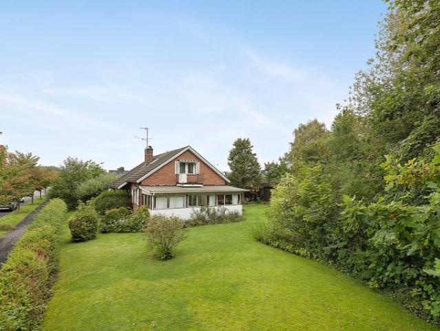 Villa till salu i Örebro