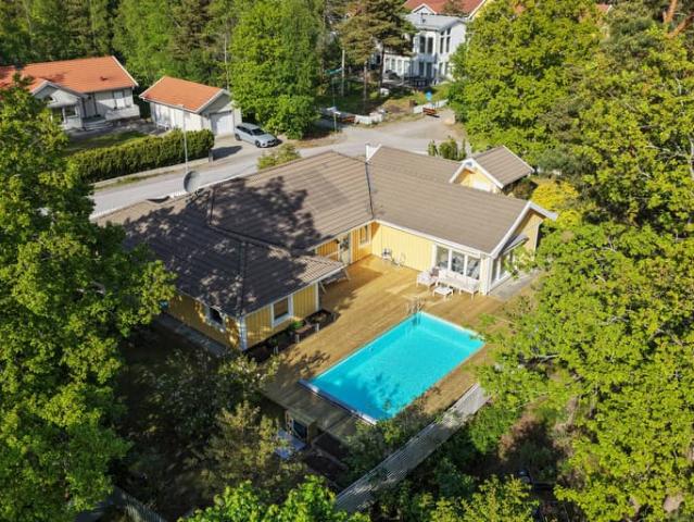 Villa till salu i Nacka, Stockholm