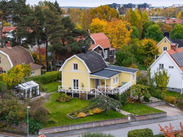 Villa till salu i Örebro
