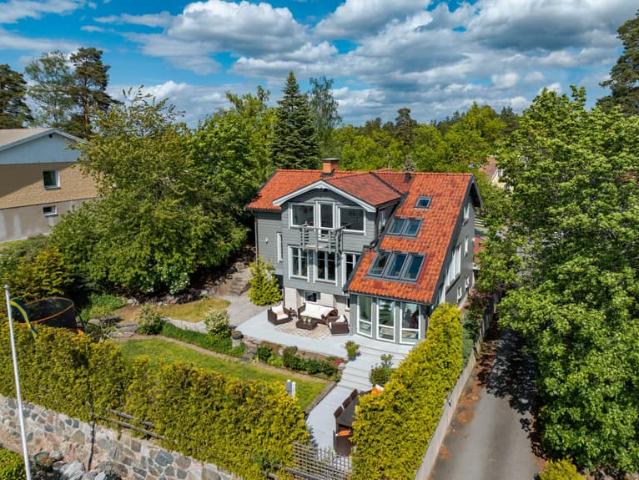 Villa till salu i Danderyd, Stockholm