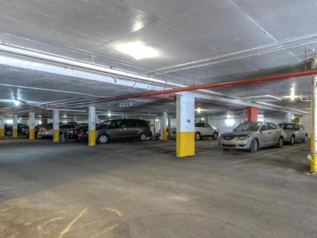 Apartment for rent in Saint-Laurent, Montréal