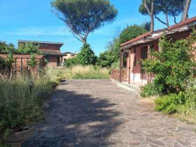 Villa Indipendente in affitto a Villaggio Breda, Roma Capitale