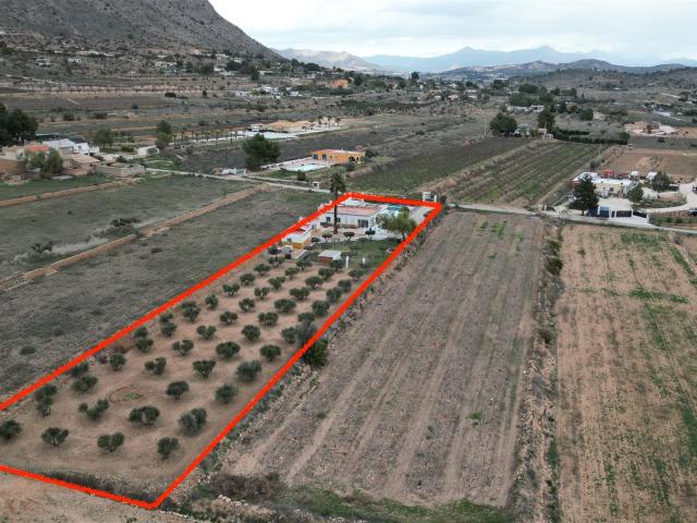 Casa en venta en el Vinalopó Mitjà / El Vinalopó Medio, Valencia