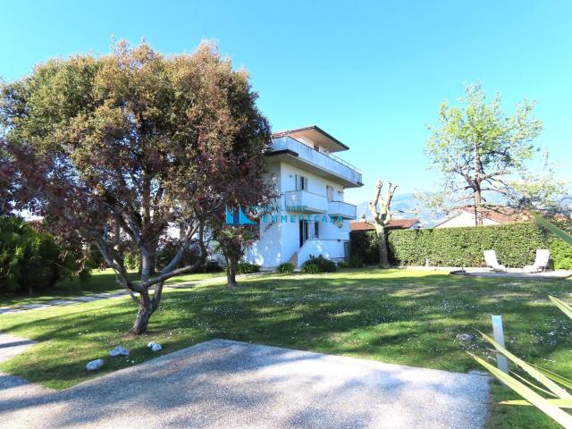 Villa Indipendente in affitto a Poveromo, Marina Di Massa