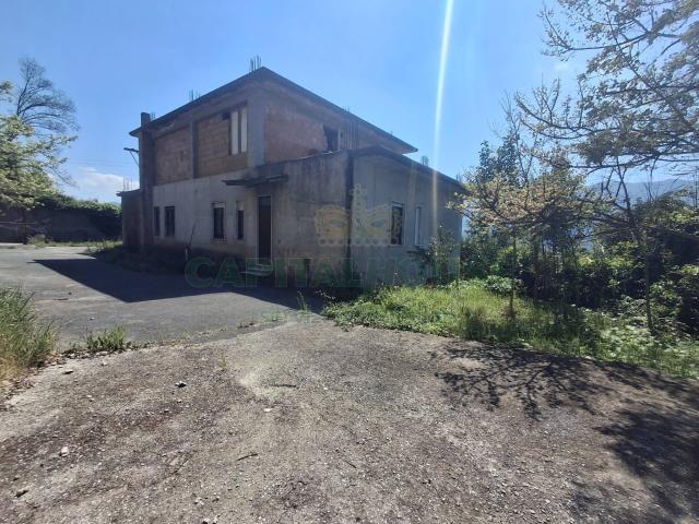 Villa Indipendente in vendita a Mercato San Severino, Campania