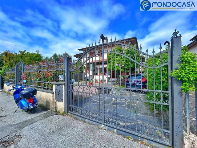 Villa Indipendente in vendita a Vaiana, Forte Dei Marmi