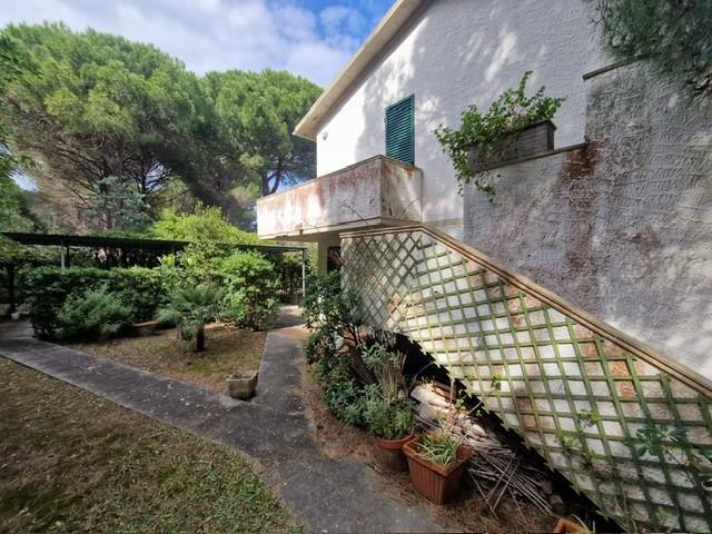 Villa Indipendente in vendita a Rosignano Marittimo, Toscana