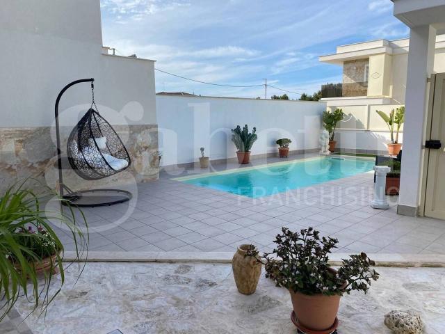 Villa Indipendente in vendita a Puglia, Barletta-andria-trani