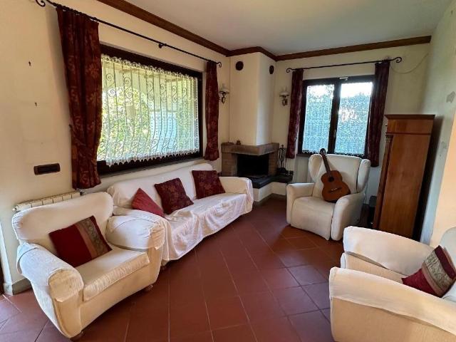 Villa Indipendente in vendita a Cinque Vie, Marina Di Massa