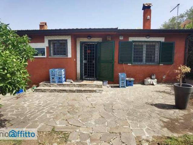 Villa Indipendente in affitto a Municipio Roma IX, Roma Capitale