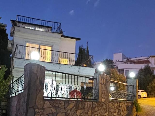 Antalya, Muratpaşa içerisinde satılık Villa