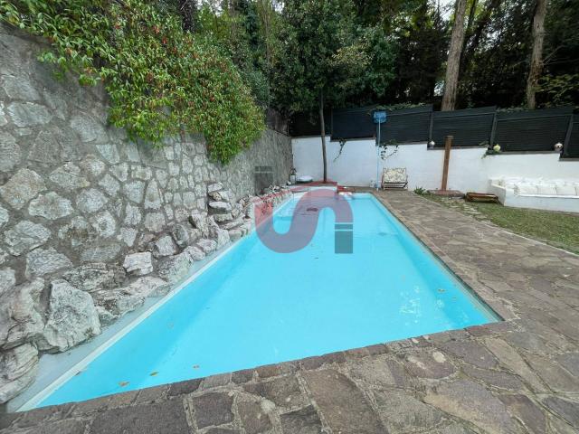 Villa Indipendente in affitto a Salerno, Campania