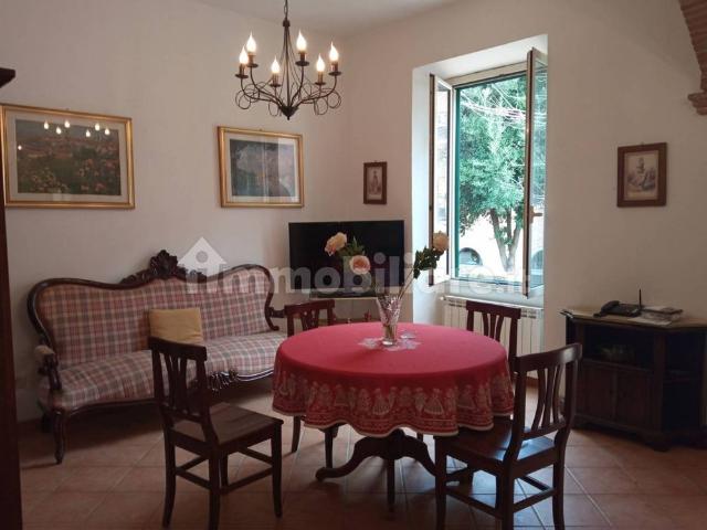 Villa Indipendente in affitto a Barbarano Romano, Lazio