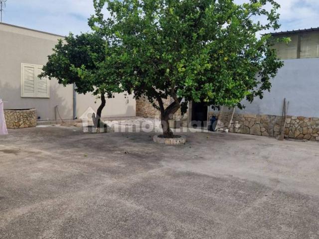 Villa Indipendente in affitto a Mesagne, Brindisi