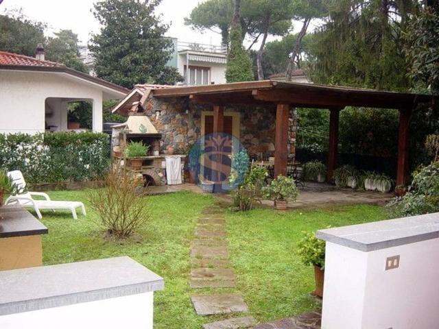 Villa Indipendente in affitto a Tonfano, Toscana