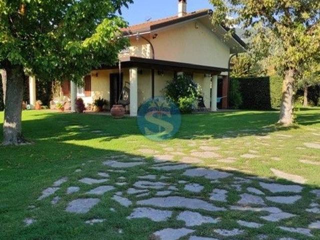 Villa Indipendente in affitto a Tonfano, Toscana