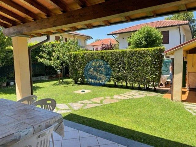 Villa Indipendente in affitto a Tonfano, Toscana
