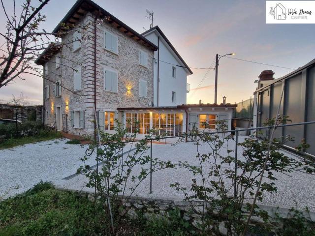 Villa Indipendente in affitto a Crociale, Tonfano