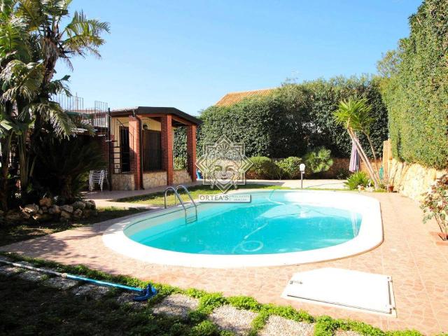 Villa Indipendente in affitto a Siracusa, Sicilia