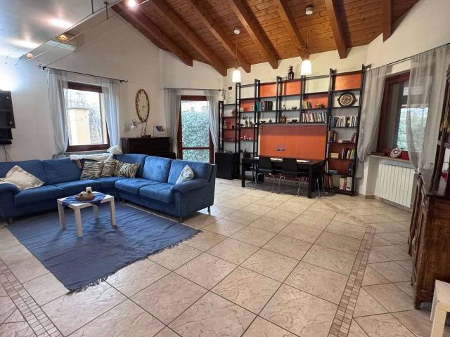 Villa Indipendente in vendita a Piemonte, Alessandria