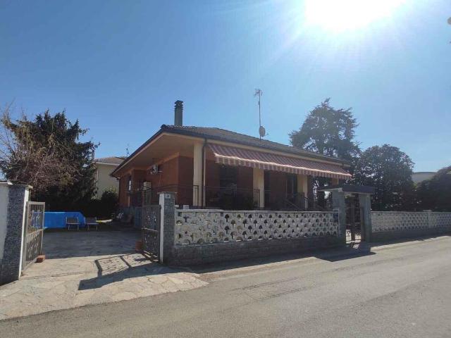 Villa Indipendente in vendita a Piemonte, Alessandria