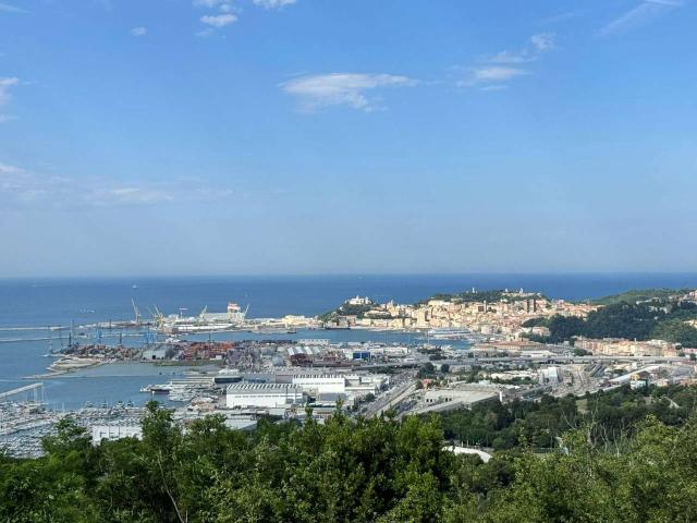 Villa Indipendente in vendita a Marche, Ancona