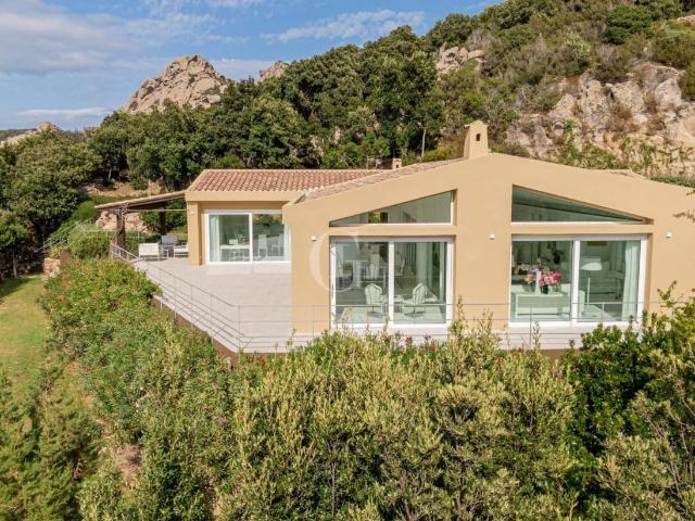 Villa Indipendente in vendita a Alzachèna/Arzachena, Arzachena