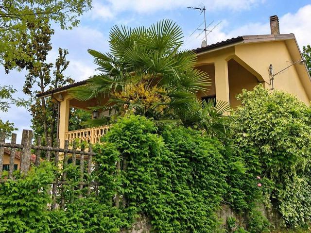Villa Indipendente in vendita a Giberto, Asti