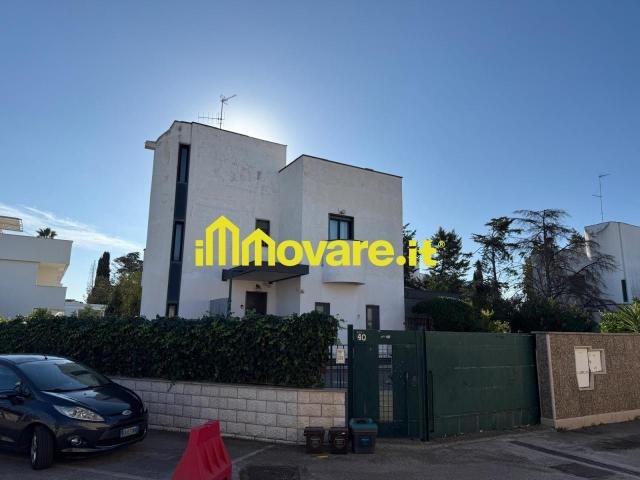 Villa Indipendente in vendita a Municipio 4, Puglia