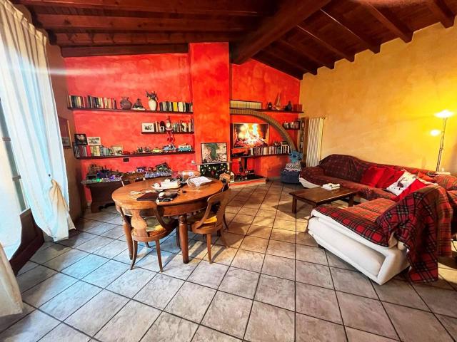 Villa Indipendente in vendita a Borgarello, Lombardia