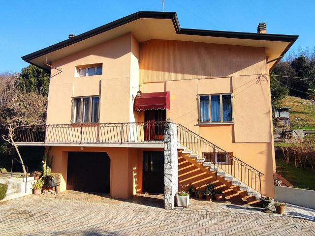 Villa Indipendente in vendita a Caneva, Friuli-Venezia Giulia