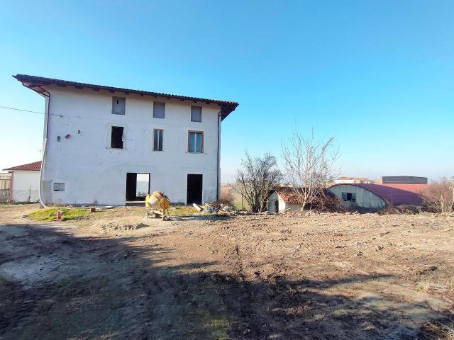 Villa Indipendente in vendita a Piemonte, Asti