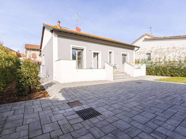 Villa Indipendente in vendita a Molinello, Cesano Maderno