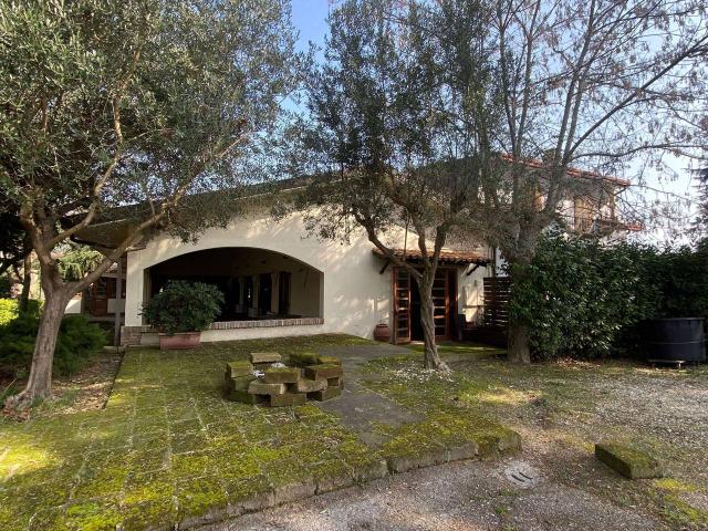 Villa Indipendente in vendita a Coriano, Reggio Emilia