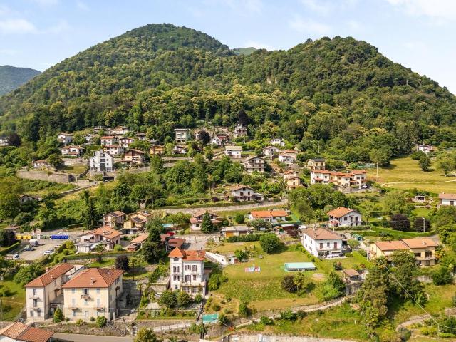 Villa Indipendente in vendita a Dizzasco, Como