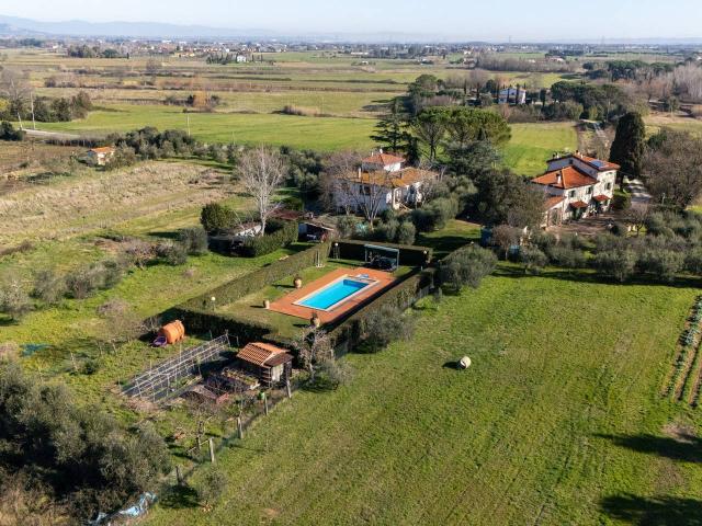 Villa Indipendente in vendita a Fauglia, Toscana