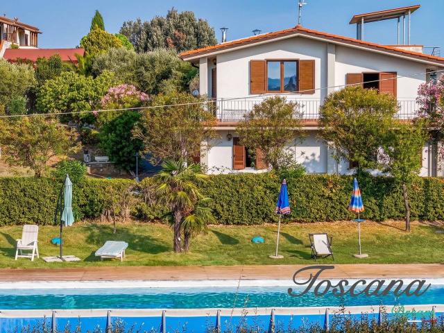 Villa Indipendente in vendita a Follonica, Toscana