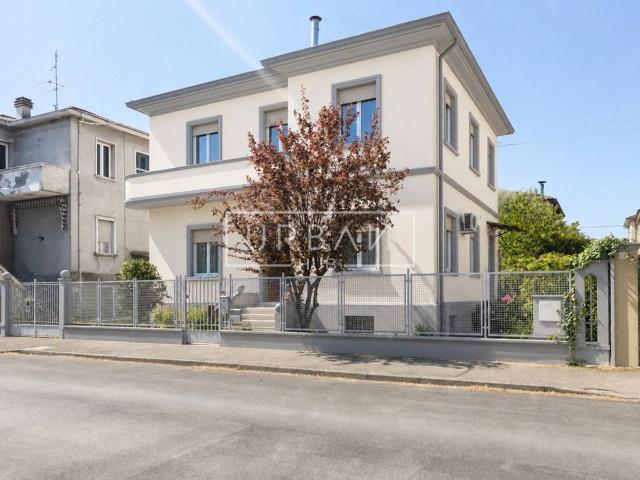 Villa Indipendente in vendita a Unione di Comuni della Romagna Forlivese, Quattro