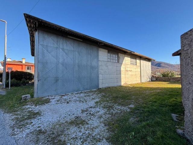 Villa Indipendente in vendita a Gemona Del Friuli, Friuli-Venezia Giulia