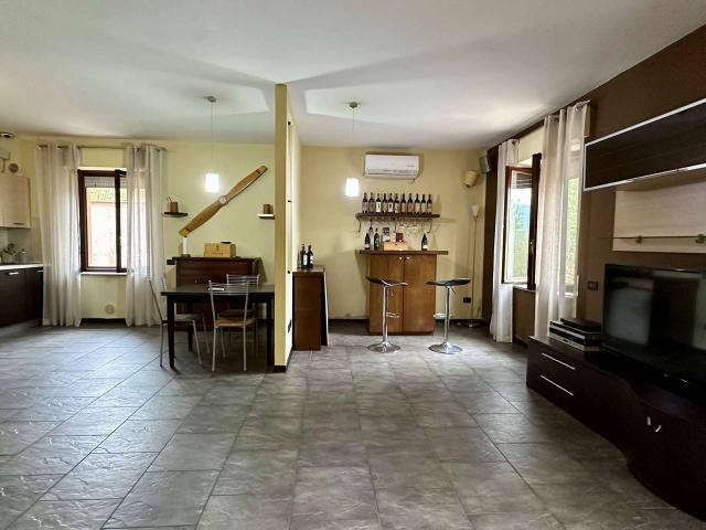 Villa Indipendente in vendita a Gualdo Tadino, Umbria