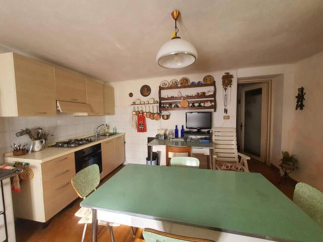 Villa Indipendente in vendita a Lauco, Friuli-Venezia Giulia