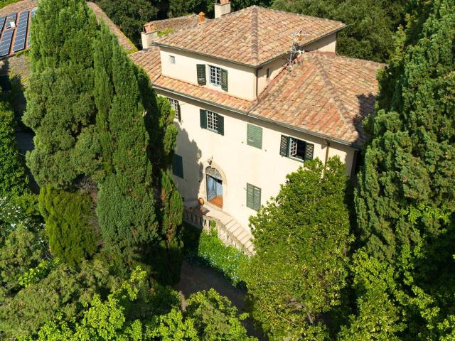 Villa Indipendente in vendita a Savolano, Livorno