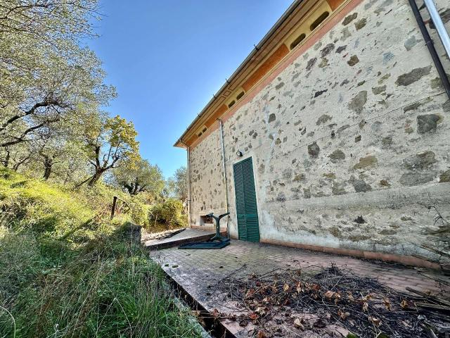 Villa Indipendente in vendita a Sesto di Moriano, Bagni Di Lucca Ponte
