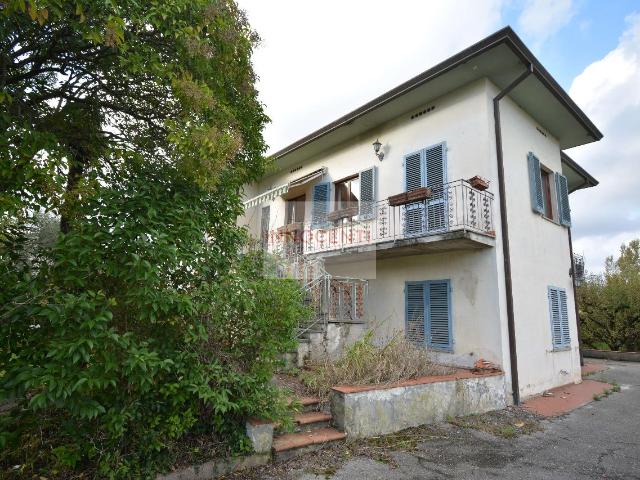 Villa Indipendente in vendita a San Quirico di Moriano, Bagni Di Lucca Ponte
