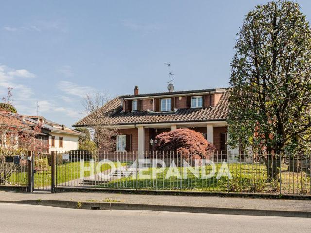 Villa Indipendente in vendita a Mediglia, Lombardia